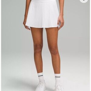 Lululemon White Pleated Women's Skirt